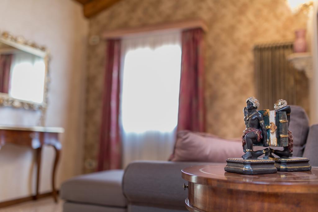 Cà Manzoni Apartment with Terrace Venise Extérieur photo