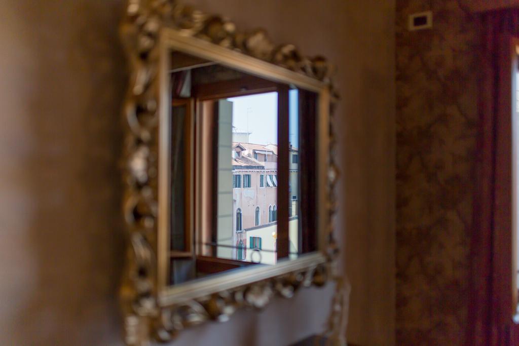 Cà Manzoni Apartment with Terrace Venise Extérieur photo